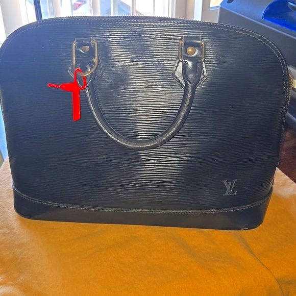 Louis Vuitton Alma Epi Dome Satchel Handbag M52142 Noir Black - Picture 1 of 16
